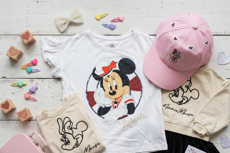 Oblečení s Minnie