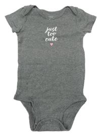 Šedé body s nápisem Carter´s 
